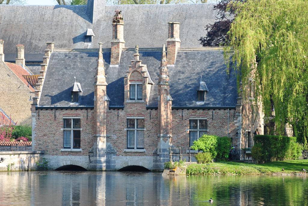 Hotel Duc De Bourgogne بروج المظهر الخارجي الصورة